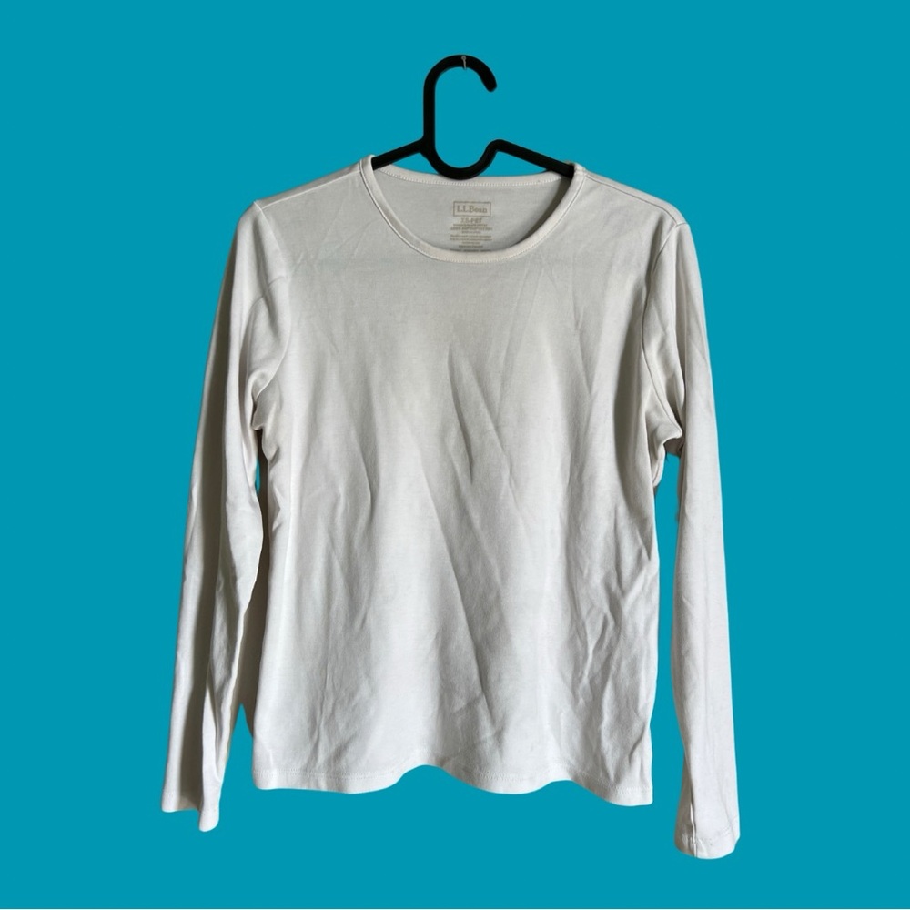 L.L. Bean White Fitted Long Sleeve T-Shirt